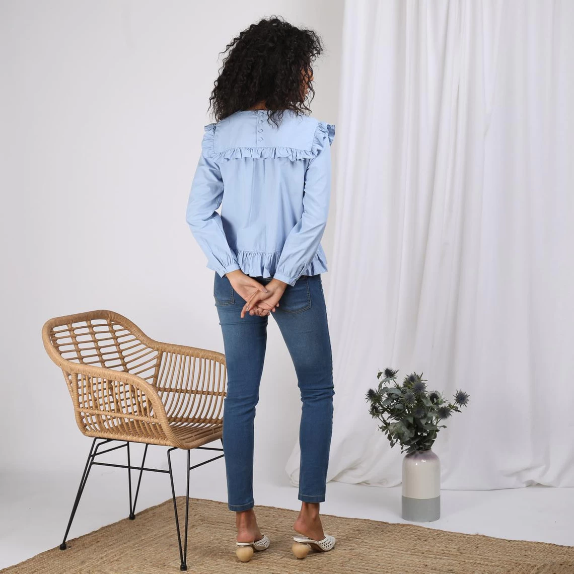 Blouse à Volants Manches Longues Femme 3 SUISSES COLLECTION | 3 SUISSES 4 Blouse à Volants Manches Longues Femme 3 SUISSES COLLECTION | 3 SUISSES – Image 2