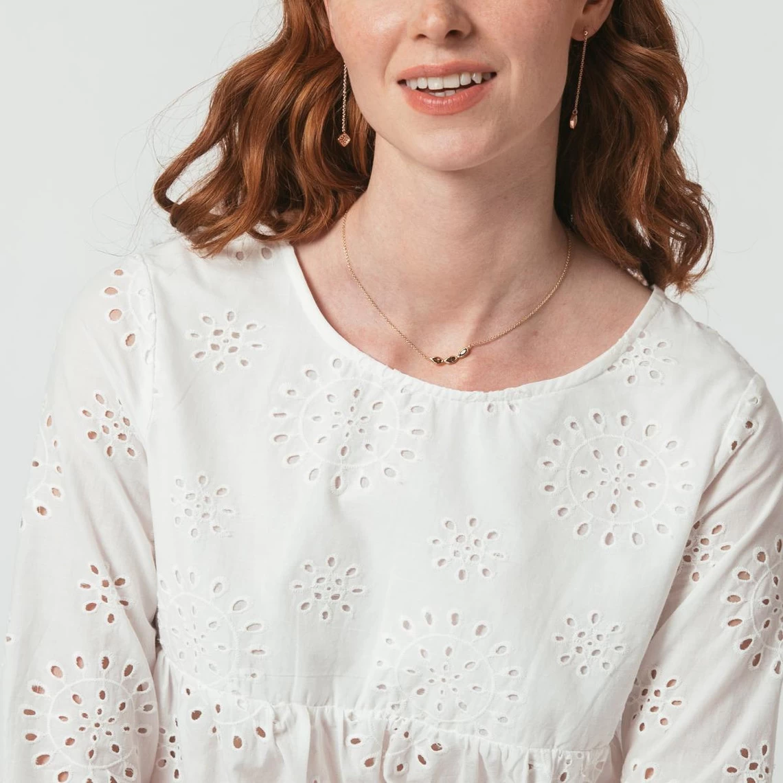 Blouse Broderie Anglaise Dora | Blouse 3 SUISSES 4 Blouse Broderie Anglaise Dora | Blouse 3 SUISSES – Image 2