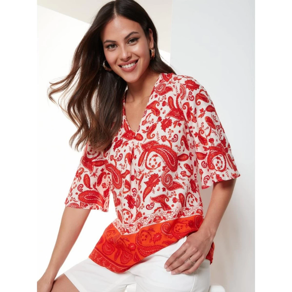 Blouse évasée à Manches Courtes à Imprimé Paisley | 3 SUISSES 4 Blouse évasée à Manches Courtes à Imprimé Paisley | 3 SUISSES – Image 2