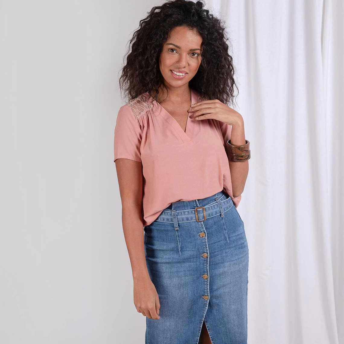 Blouse Manches Courtes à Dentelle Constance | Blouse 3 SUISSES 5 Blouse Manches Courtes à Dentelle Constance | Blouse 3 SUISSES – Image 3