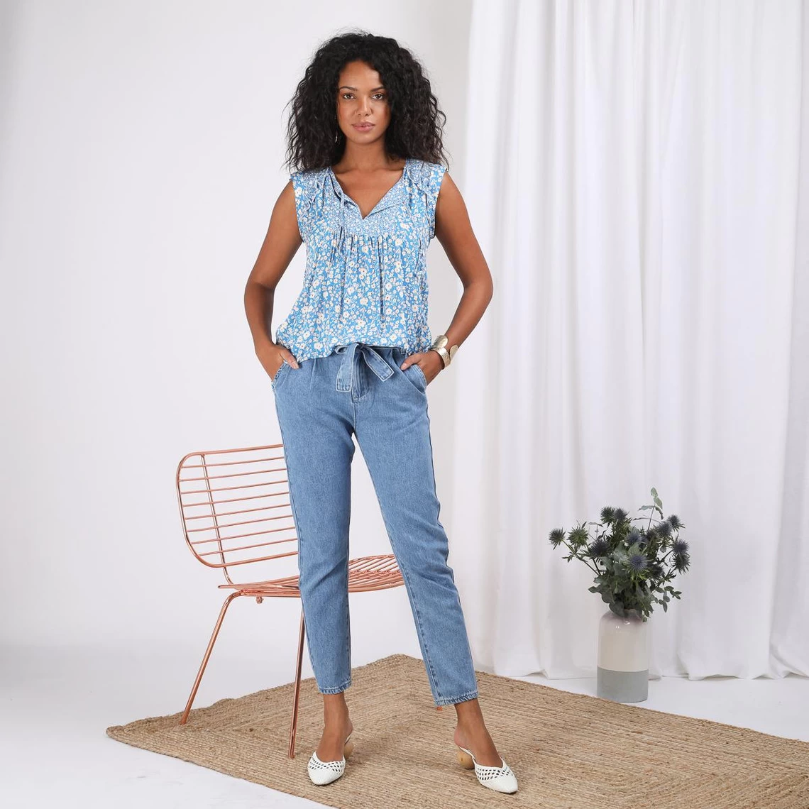 Blouse Sans Manche Imprimée Manon | Blouse 3 SUISSES 8 Blouse Sans Manche Imprimée Manon | Blouse 3 SUISSES – Image 6