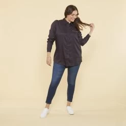 Chemise Asymétrique Manches Longues Broderie Dos Grandes Tailles Femme - Gris | 3 SUISSES 9 Chemise Asymétrique Manches Longues Broderie Dos Grandes Tailles Femme - Gris | 3 SUISSES -Chic Femme Soldes chemise asymetrique manches longues broderie dos grandes tailles femme gris 1051725 1140x1140