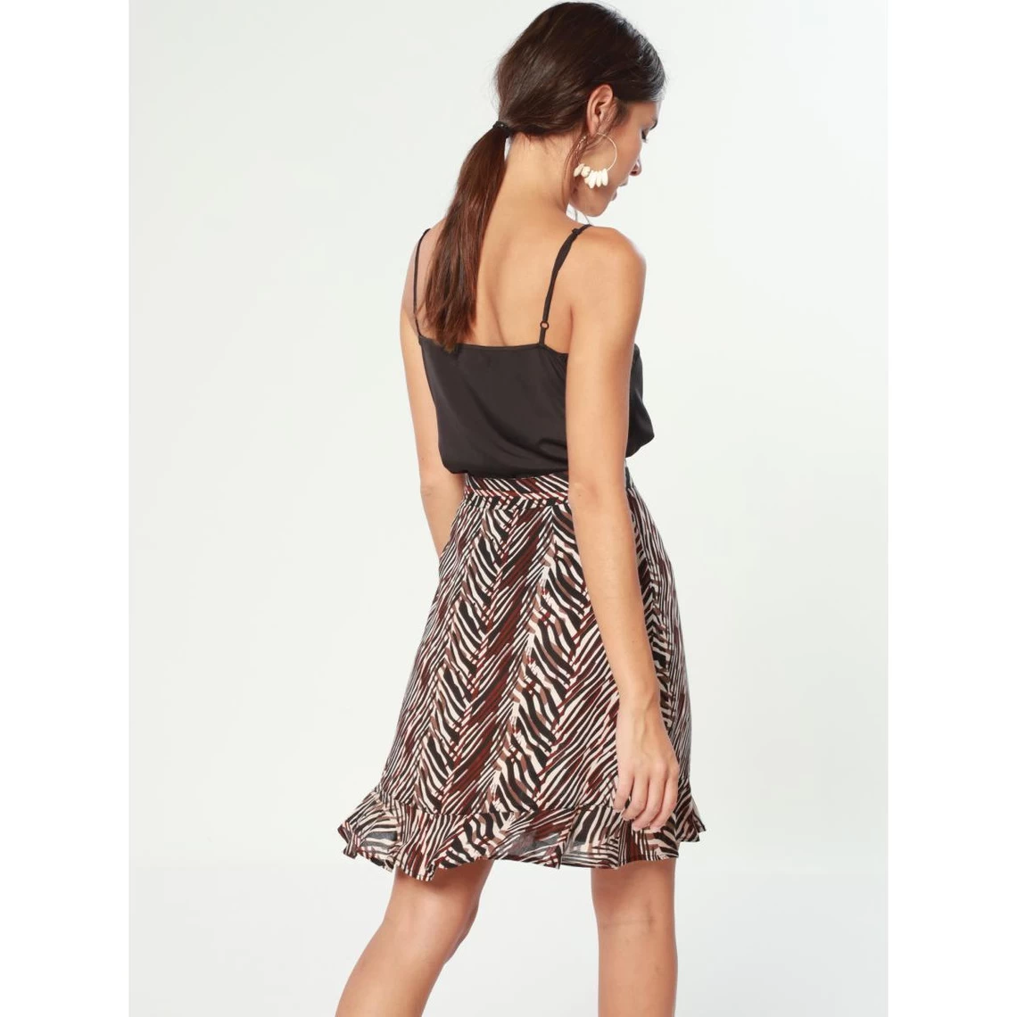 Jupe Croisée Avec Boutons En Bois | Jupe Courte 3 SUISSES 5 Jupe Croisée Avec Boutons En Bois | Jupe Courte 3 SUISSES – Image 3