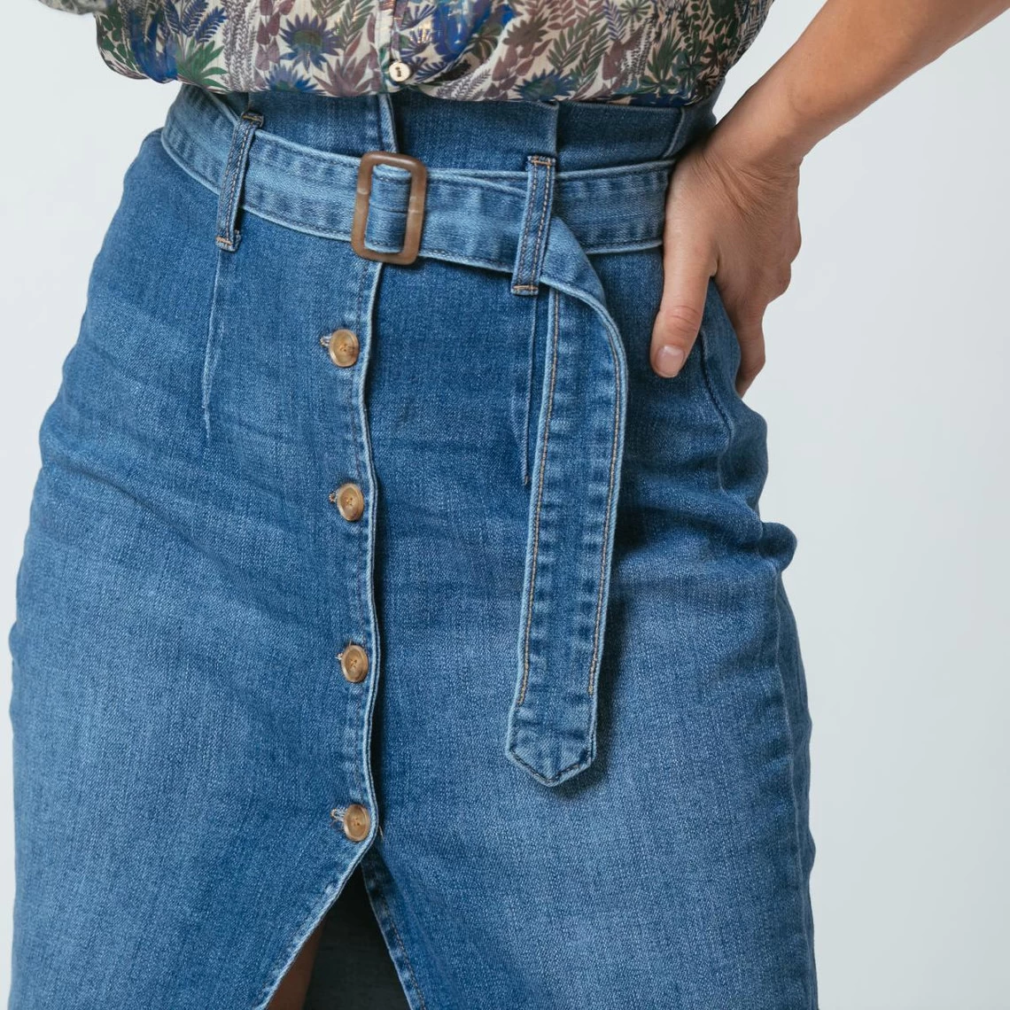 Jupe Denim Boutonné Tess | Jupe Mi-longue 3 SUISSES 4 Jupe Denim Boutonné Tess | Jupe Mi-longue 3 SUISSES – Image 2