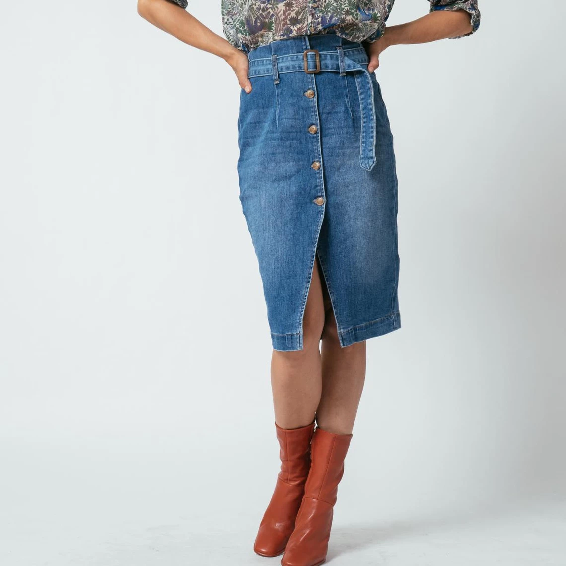 Jupe Denim Boutonné Tess | Jupe Mi-longue 3 SUISSES 5 Jupe Denim Boutonné Tess | Jupe Mi-longue 3 SUISSES – Image 3