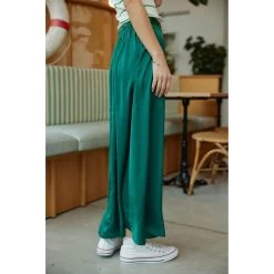 LA PETITE ETOILE Jupe JOSETTE Vert | 3 SUISSES 8 LA PETITE ETOILE Jupe JOSETTE Vert | 3 SUISSES -Chic Femme Soldes jupe josette vert 3440402 4 1140x1140
