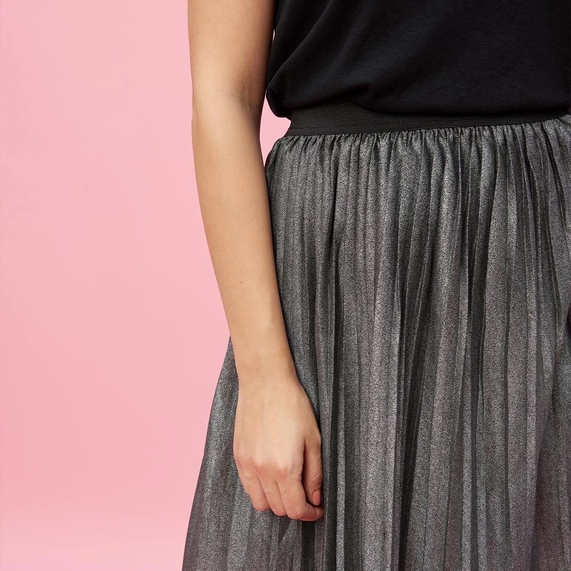 Jupe Longue Plissée Taille élastique Femme - Gris | 3 SUISSES 6 Jupe Longue Plissée Taille élastique Femme - Gris | 3 SUISSES – Image 4