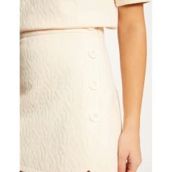 MORGAN Jupe Portefeuille Aspect Matelassé | 3 SUISSES 10 MORGAN Jupe Portefeuille Aspect Matelassé | 3 SUISSES -Chic Femme Soldes jupe portefeuille aspect matelasse ecru moyen 3508460 6985952 52 1140x1140