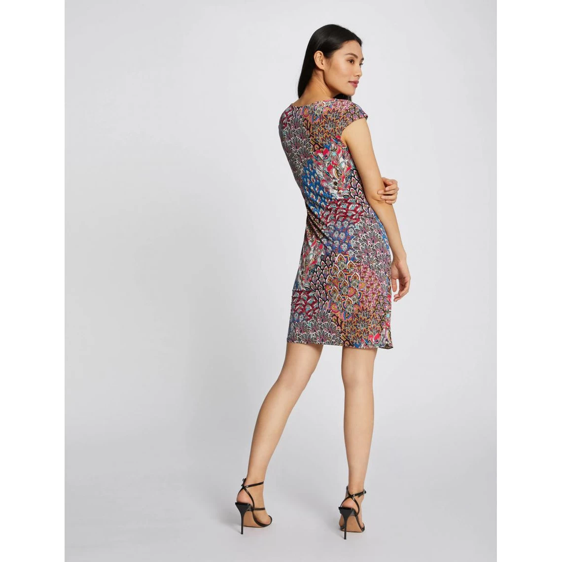MORGAN Robe Droite Imprimé Abstrait | Robe Courte 3 SUISSES 5 MORGAN Robe Droite Imprimé Abstrait | Robe Courte 3 SUISSES – Image 3