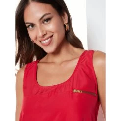 Top Sans Manches Avec Fermeture éclair Sur La Poitrine | 3 SUISSES 9 Top Sans Manches Avec Fermeture éclair Sur La Poitrine | 3 SUISSES -Chic Femme Soldes top sans manches avec fermeture eclair sur la poitrine 3515042 7008150 50 1140x1140